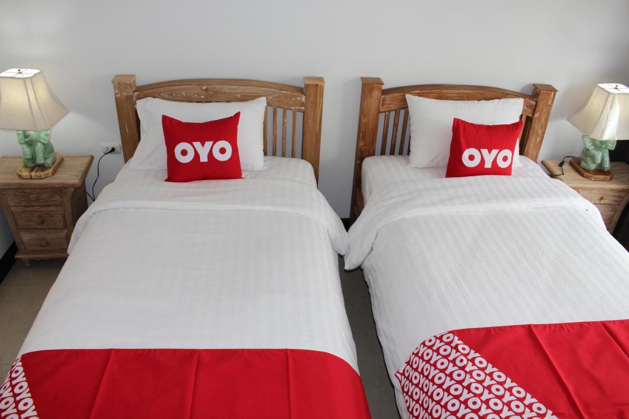 Oyo 75409 Premium The Family Hotel Чиангмай Екстериор снимка
