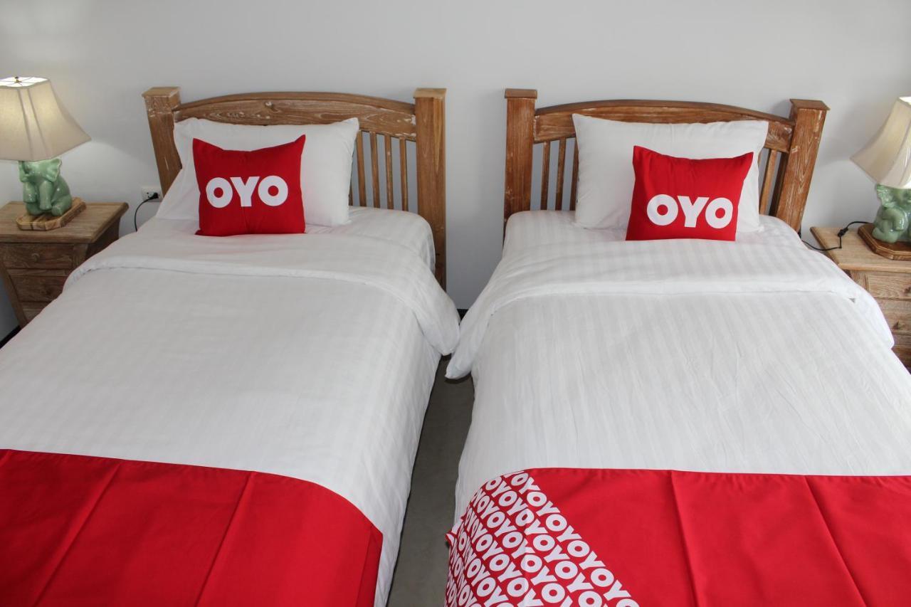 Oyo 75409 Premium The Family Hotel Чиангмай Екстериор снимка
